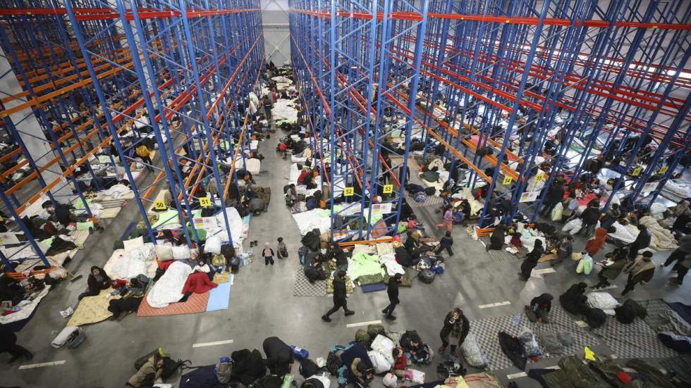Biélorussie : les migrants évacués des camps hébergés dans un centre d'accueil Biélorussie : les migrants évacués des camps hébergés dans un centre d'accueil