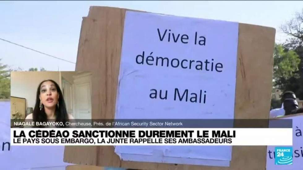 Après les sanctions de la Cédéao, le Mali rappelle ses ambassadeurs et ferme ses frontières