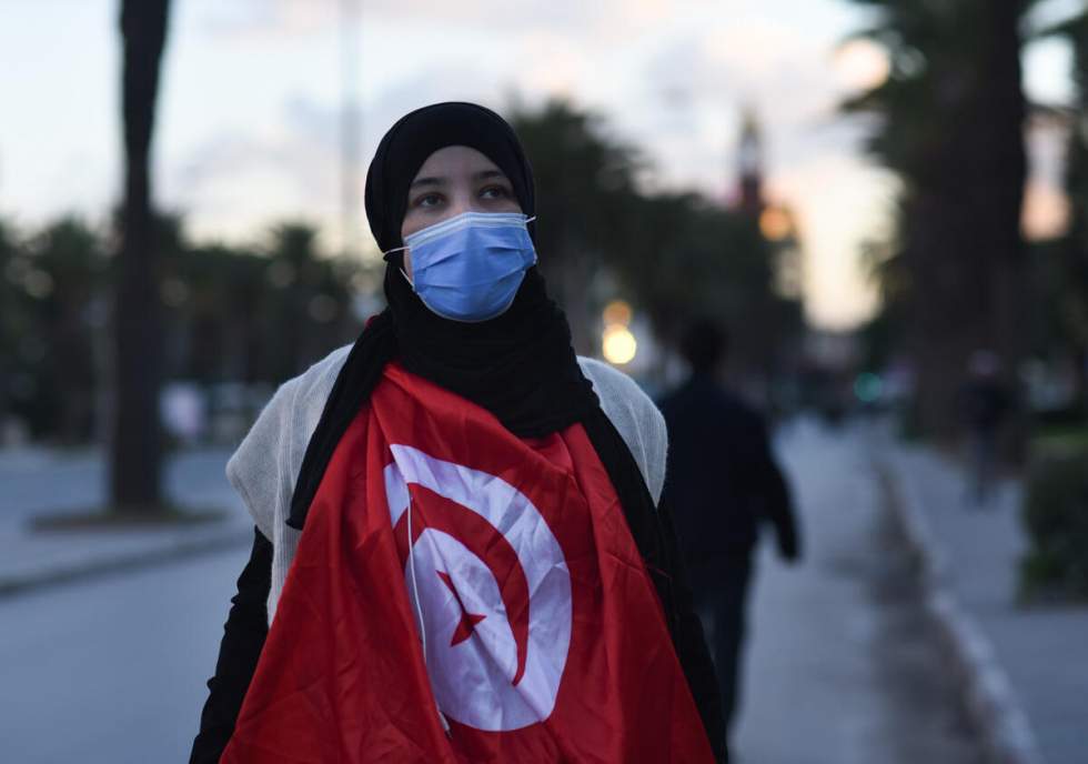 Tunisie : un imposant dispositif policier étouffe les manifestations d'opposants à Kaïs Saïed