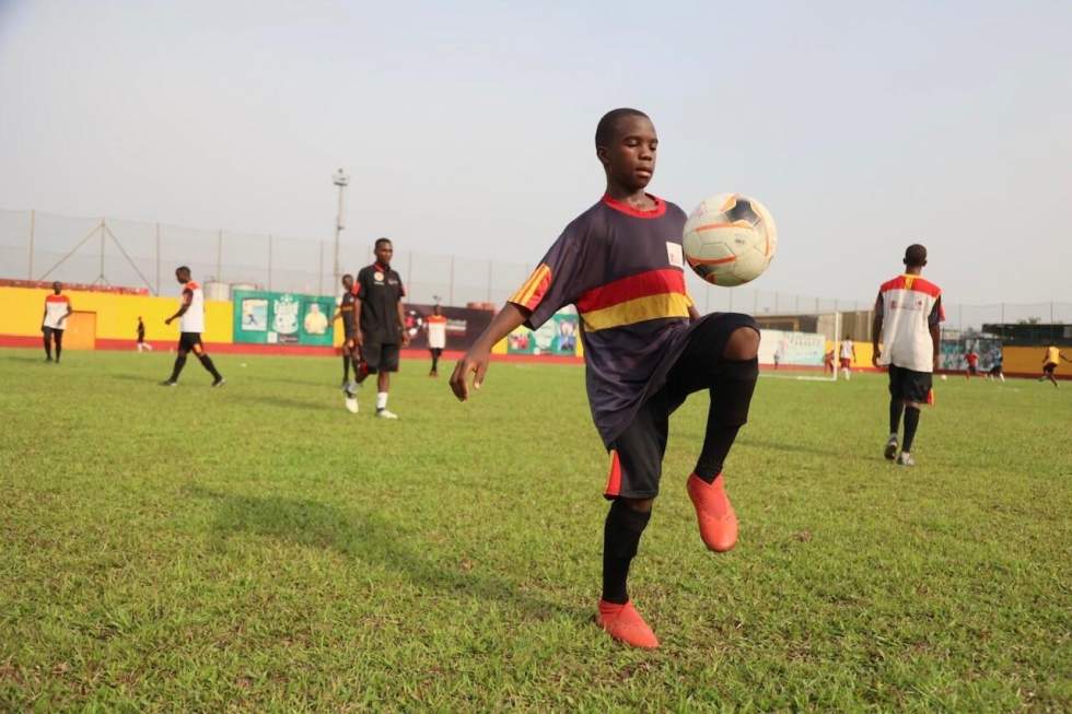 CAN-2022 : À l'école de football des Brasseries, la relève des Lions indomptables se prépare CAN-2022 : À l'école de football des Brasseries, la relève des Lions indomptables se prépare