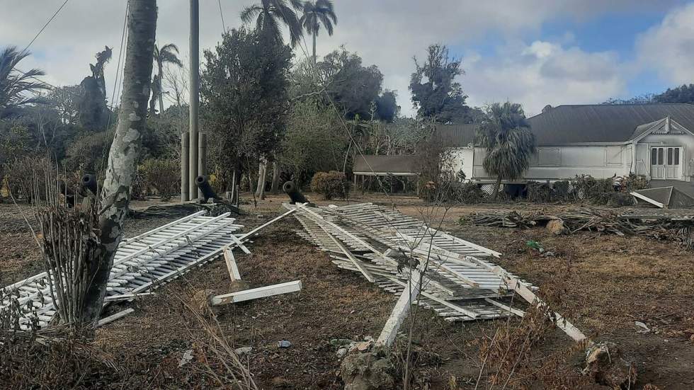 Aux Tonga, les habitants déterminés à reconstruire leur pays dévasté par l'éruption