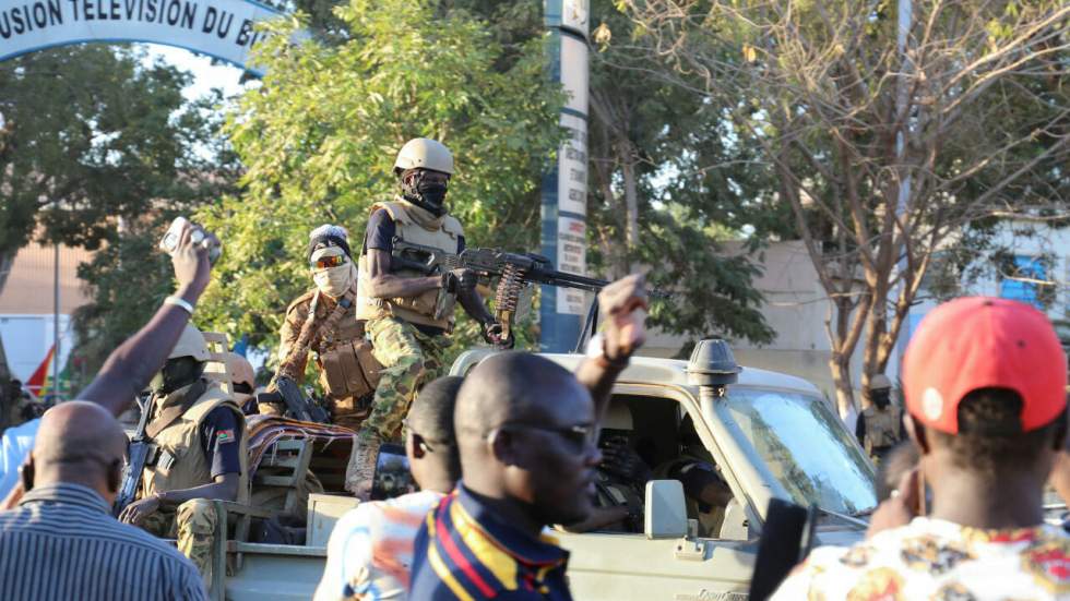 Burkina Faso : Macron "condamne" le putsch, l'ONU demande la "libération immédiate" de Kaboré