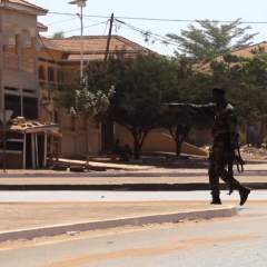 Guinée-Bissau : le gouvernement compte les morts et recherche les protagonistes du putsch manqué Guinée-Bissau : le gouvernement compte les morts et recherche les protagonistes du putsch manqué