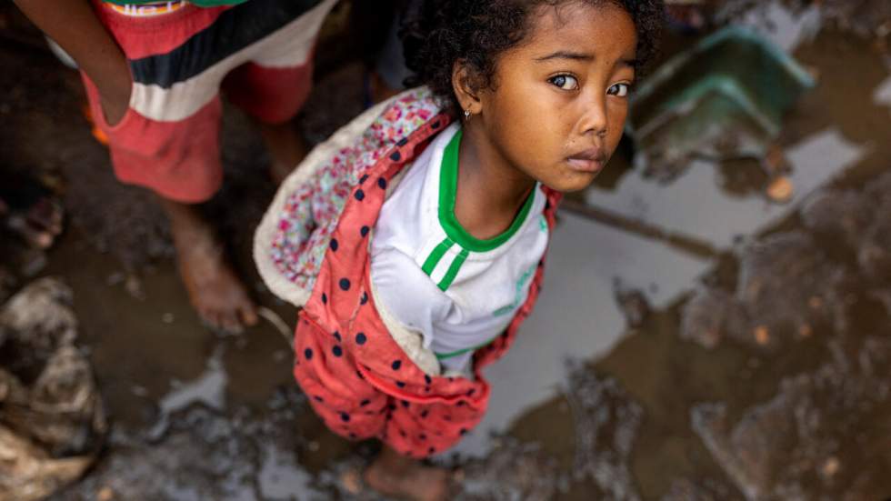 Après son passage sur La Réunion, le cyclone Batsirai touche Madagascar