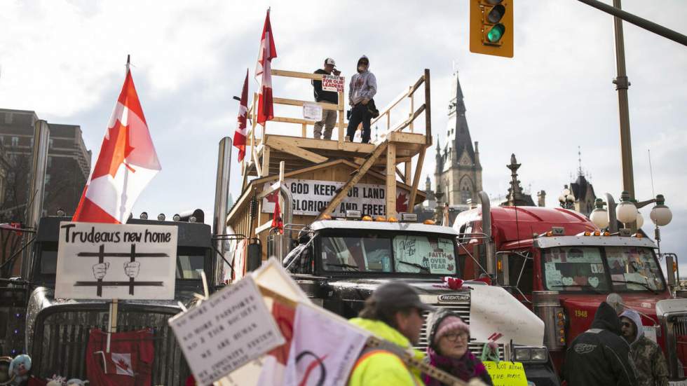 Face aux blocages du "Convoi de la liberté", l'Ontario déclare l'état d'urgence