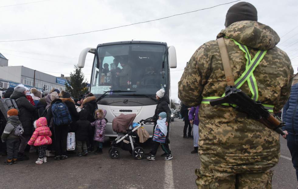 Guerre en Ukraine : une nuit aux côtés des civils sur la route de l'exode