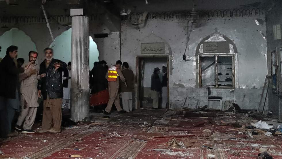 Au Pakistan, attaque meurtrière contre une mosquée chiite de Peshawar Au Pakistan, attaque meurtrière contre une mosquée chiite de Peshawar