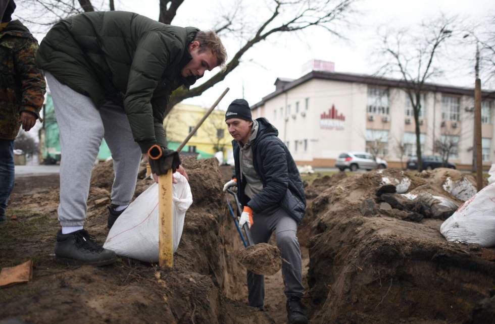 Guerre en Ukraine : l'engagement total des habitants de Kiev face à l'invasion russe