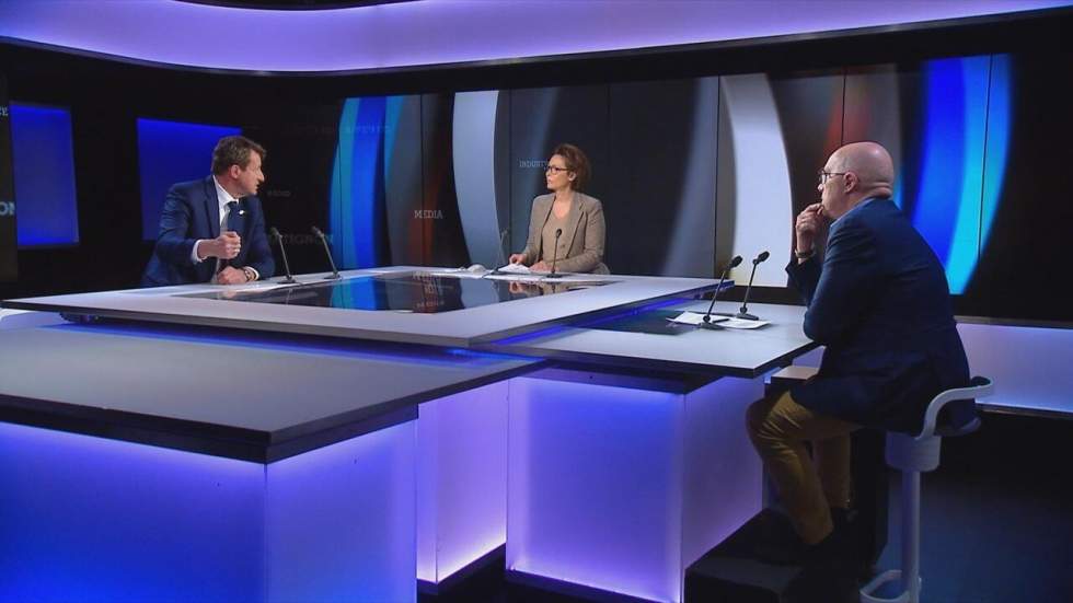 Yannick Jadot : "Macron, c'est cinq ans de démocratie confisquée" Yannick Jadot : "Macron, c'est cinq ans de démocratie confisquée"