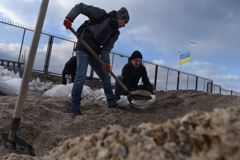 "On n'accueillera pas les Russes avec des fleurs" : Odessa se prépare à l'assaut "On n'accueillera pas les Russes avec des fleurs" : Odessa se prépare à l'assaut