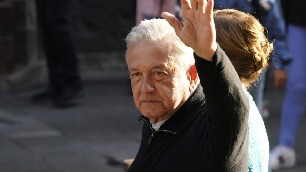 Le président mexicain se maintient au pouvoir après un référendum peu suivi Le président mexicain se maintient au pouvoir après un référendum peu suivi