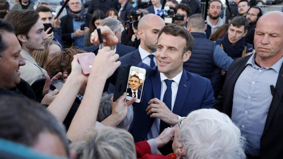 Présidentielle : Emmanuel Macron prêt à "bouger" sur les retraites Présidentielle : Emmanuel Macron prêt à "bouger" sur les retraites