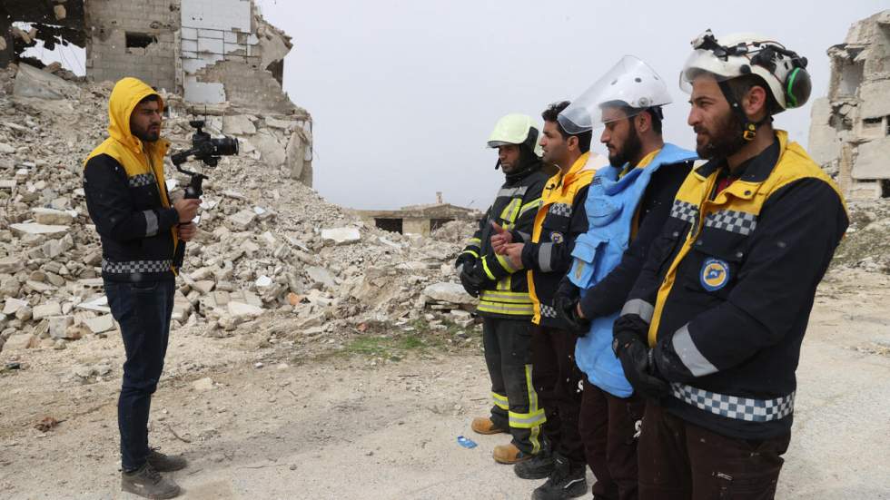 Forts de leur expérience de guerre, les casques blancs syriens viennent en aide aux Ukrainiens