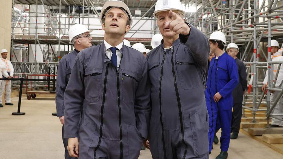 En visite à Notre-Dame-de-Paris, Emmanuel Macron salue une "avancée extraordinaire"