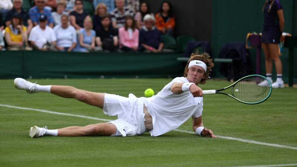 Joueurs russes et biélorusses exclus : la décision de Wimbledon jugée "discriminatoire"