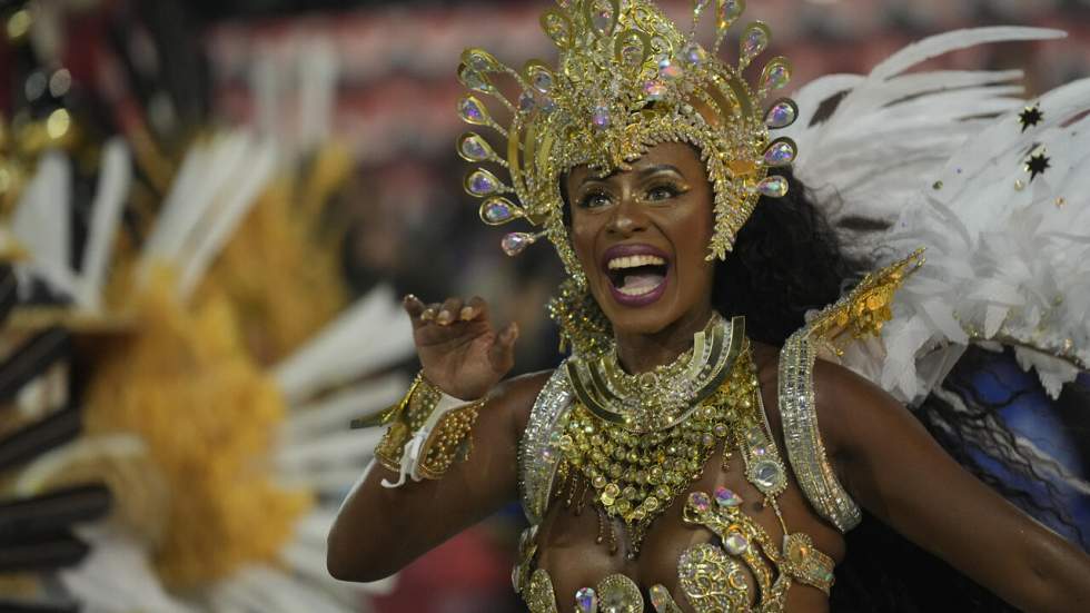 Première nuit de carnaval à Rio après deux ans de crise sanitaire Première nuit de carnaval à Rio après deux ans de crise sanitaire