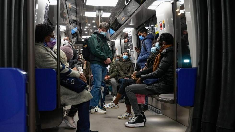 Covid-19 : bas les masques dès lundi prochain dans les transports en commun en France Covid-19 : bas les masques dès lundi prochain dans les transports en commun en France