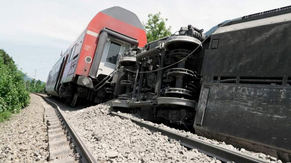 Allemagne : plusieurs morts et des dizaines de blessés après le déraillement d'un train en Bavière Allemagne : plusieurs morts et des dizaines de blessés après le déraillement d'un train en Bavière