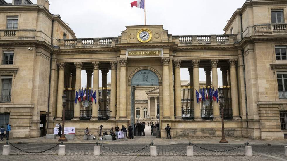 Législatives : privé de majorité absolue, l’exécutif face à une Assemblée revigorée