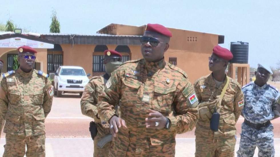 Burkina Faso: des "zones d'intérêt militaire" créées pour lutter contre les violences jihadistes Burkina Faso: des "zones d'intérêt militaire" créées pour lutter contre les violences jihadistes