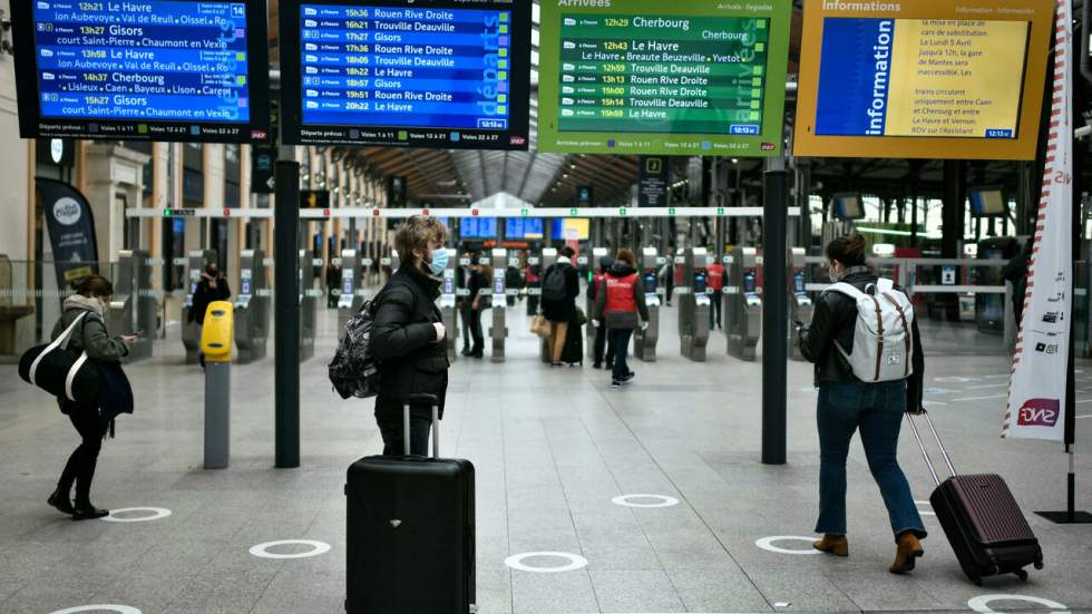 Covid-19 en France : les cas positifs bondissent, le port du masque préconisé dans les transports