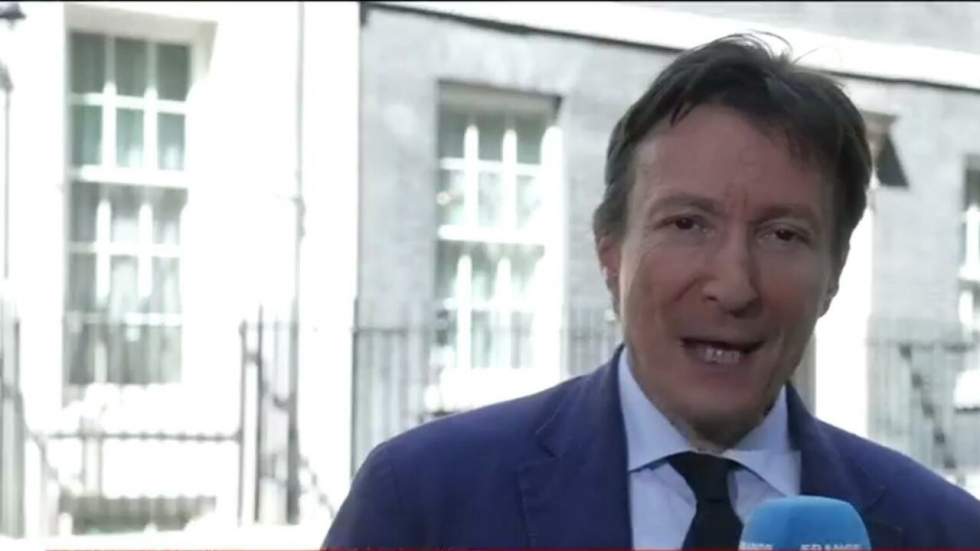 Boris Johnson démissionne comme chef du parti conservateur mais reste Premier ministre Boris Johnson démissionne comme chef du parti conservateur mais reste Premier ministre