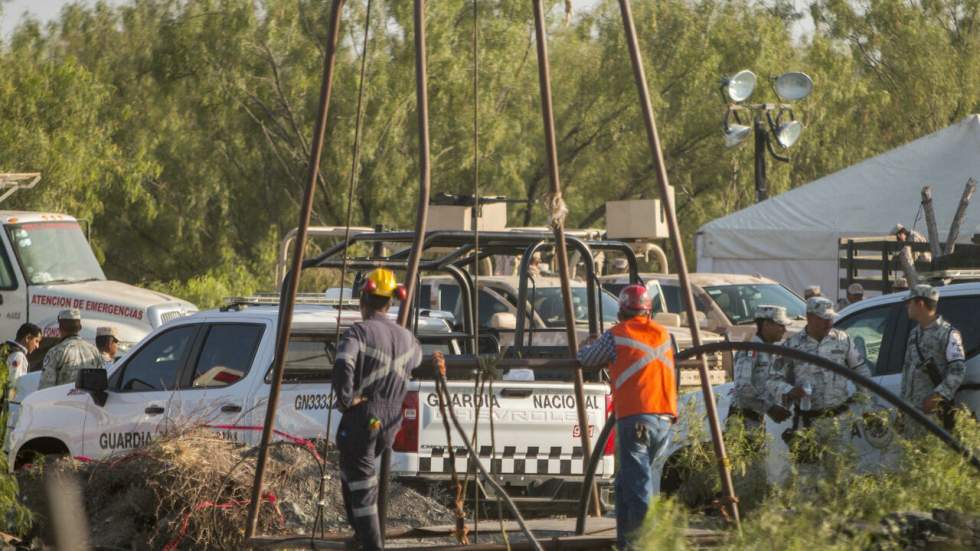 Au Mexique, dix mineurs piégés sous terre depuis plusieurs jours Au Mexique, dix mineurs piégés sous terre depuis plusieurs jours
