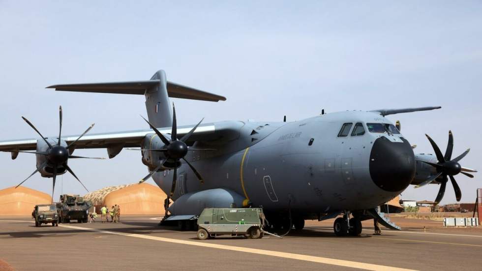 Les derniers soldats français ont quitté le Mali, mettant fin à neuf ans d'opérations Les derniers soldats français ont quitté le Mali, mettant fin à neuf ans d'opérations