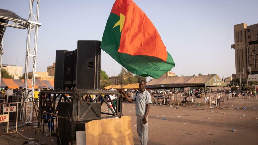 Burkina Faso : plusieurs dizaines de civils tués dans une attaque contre un convoi