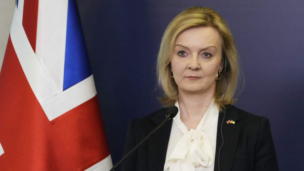 Liz Truss, "un faucon" en politique étrangère qui joue sa crédibilité sur le dossier nord-irlandais