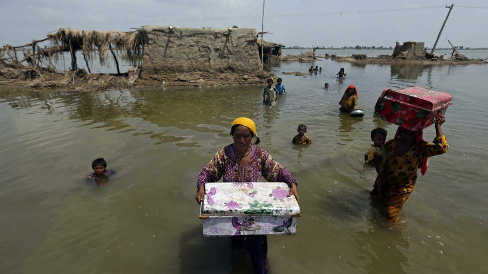 Les pluies torrentielles au Pakistan sont un "carnage climatique", s'alarme le chef de l'ONU