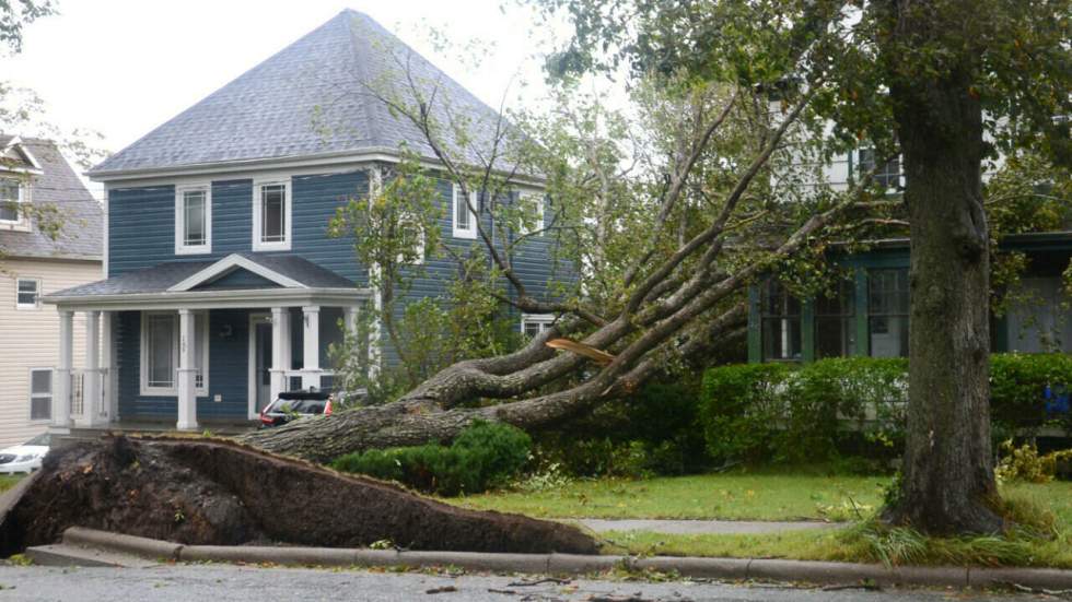 L'ouragan Fiona laisse sa "marque" sur la côte Est du Canada