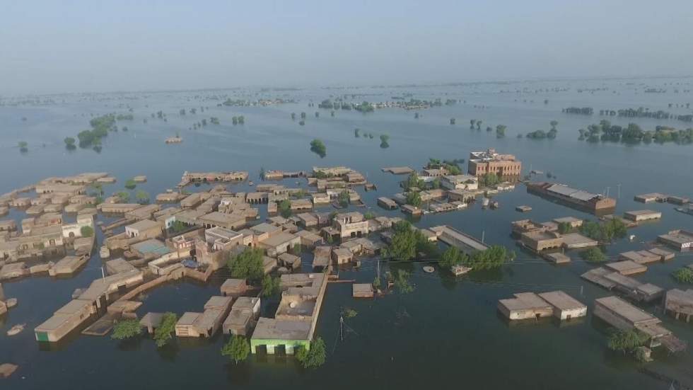 Inondations au Pakistan : les femmes démunies face au risque sanitaire Inondations au Pakistan : les femmes démunies face au risque sanitaire
