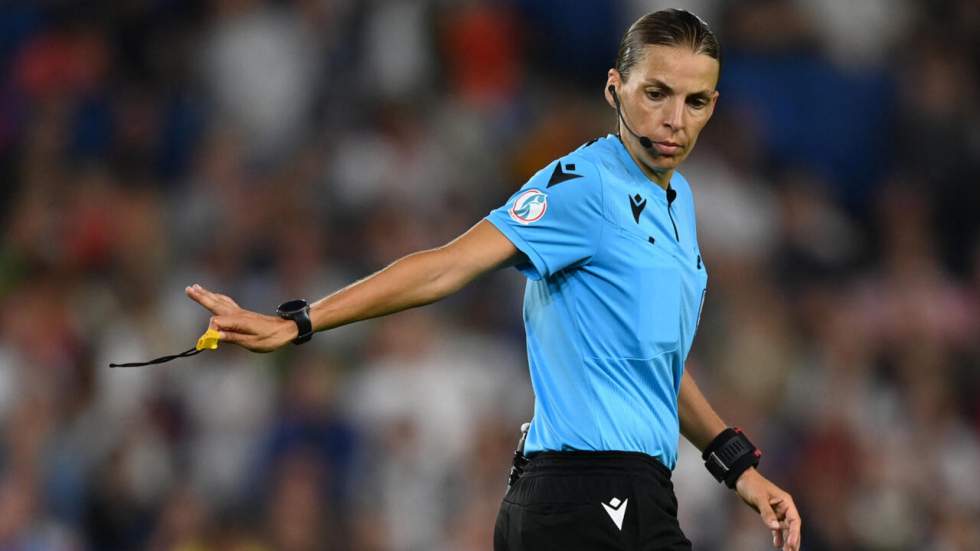 Stéphanie Frappart, une arbitre française au Mondial-2022 au Qatar Stéphanie Frappart, une arbitre française au Mondial-2022 au Qatar