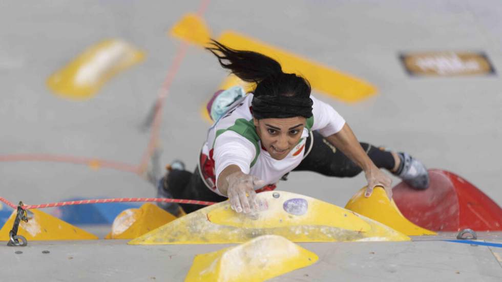 Iran : qu'est-il arrivé à la grimpeuse Elnaz Rekabi qui a concouru sans voile ?