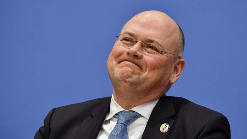 Renvoi du chef allemand de la cybersécurité : qui a peur du grand méchant Russe ?