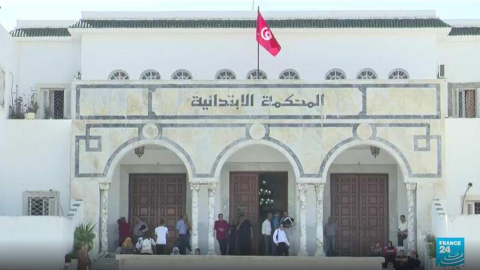 Tunisie : face aux violences policières, les jeunes des quartiers populaires réclament justice Tunisie : face aux violences policières, les jeunes des quartiers populaires réclament justice