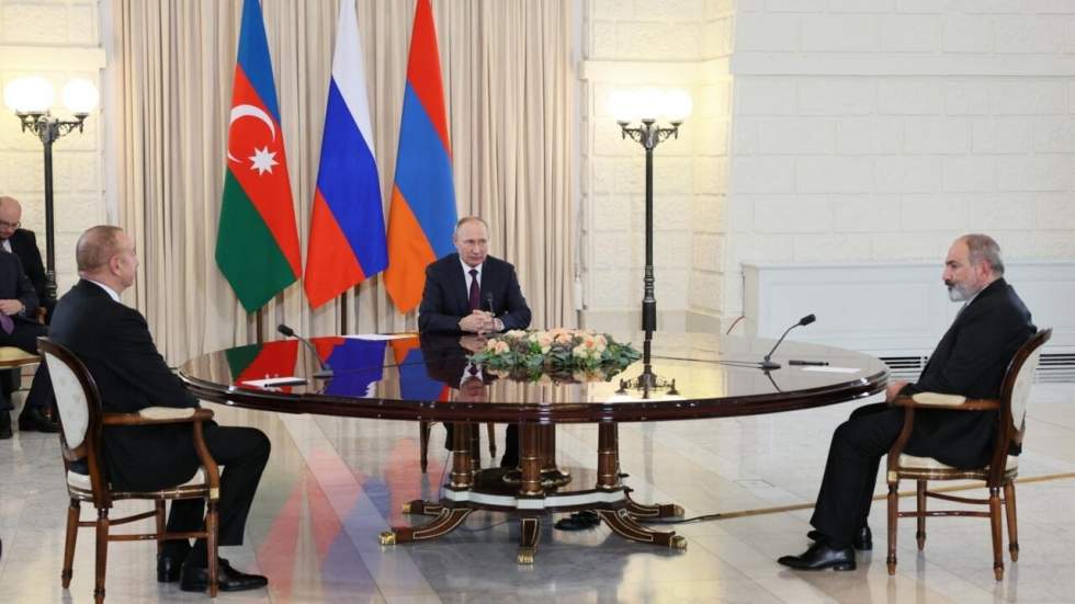 Haut-Karabakh : en Russie, Arménie et Azerbaïdjan acceptent de ne pas "recourir à la force"