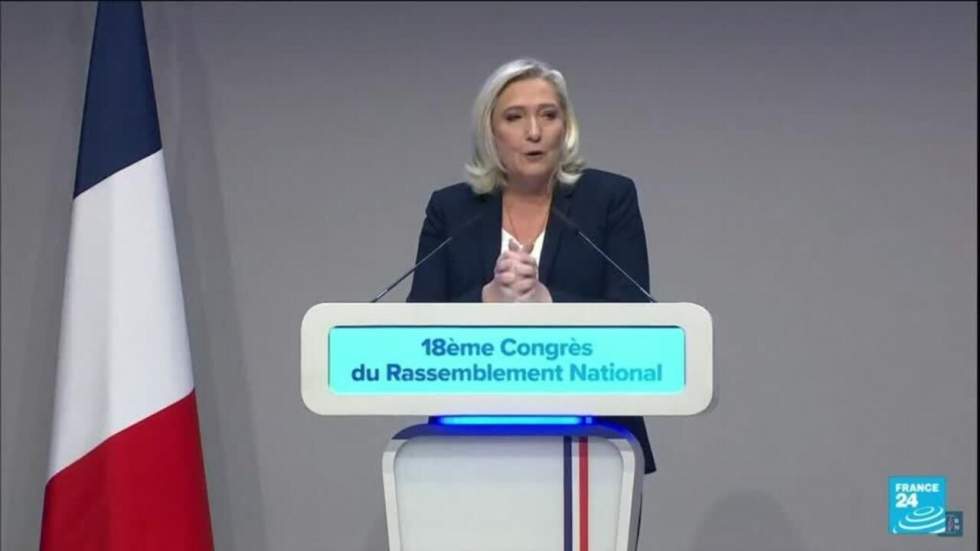 France : Jordan Bardella succède à Marine Le Pen à la tête du Rassemblement national