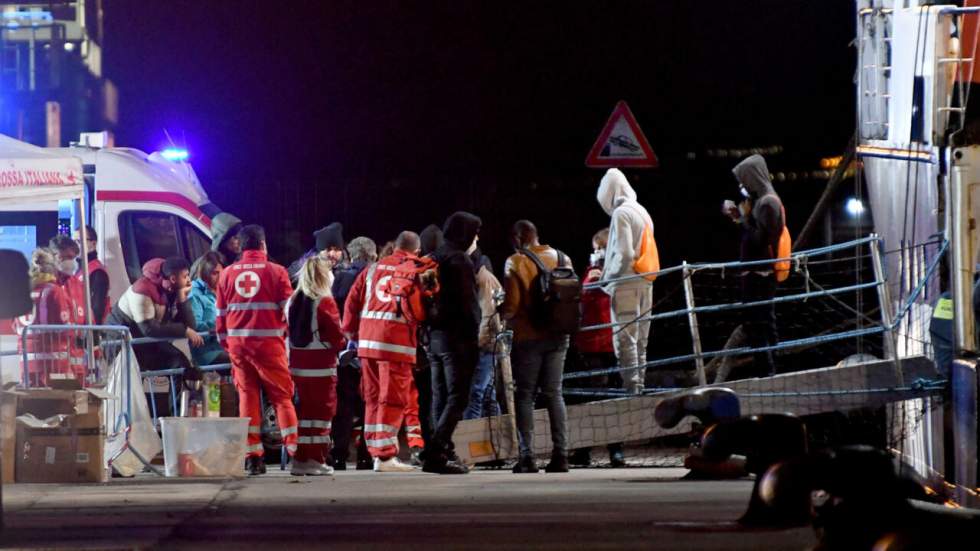 Bateaux de migrants : l'Italie autorise seulement le débarquement des mineurs et des malades