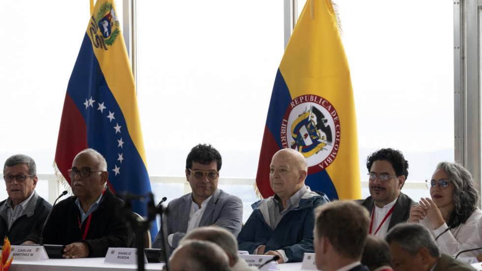 Les pourparlers de paix entre la Colombie et la guérilla de l'ELN reprennent à Caracas