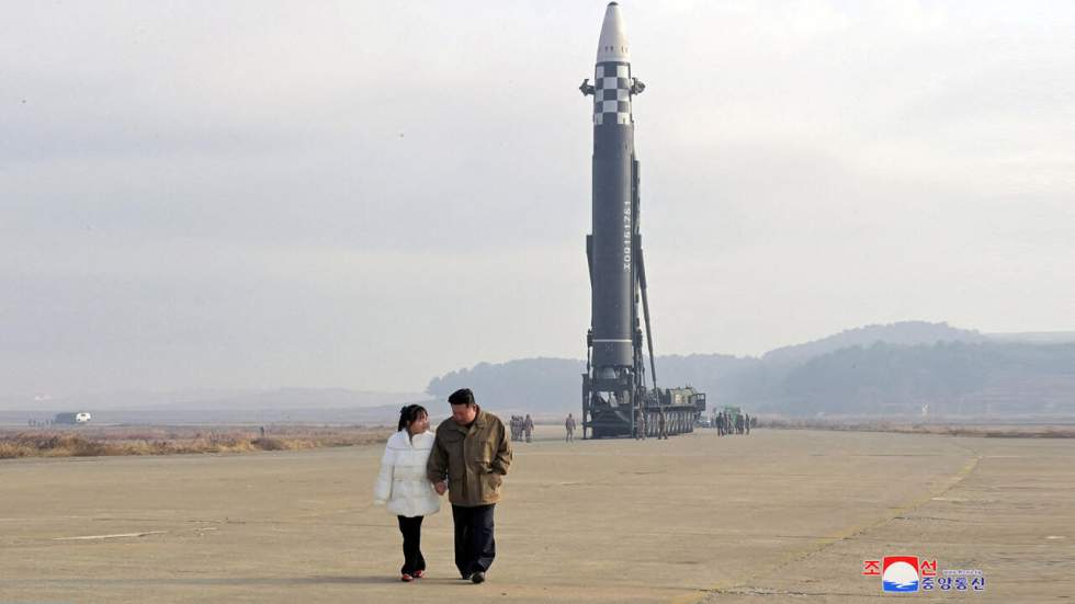 Kim Jong-un en photo avec sa fille : le nucléaire, une affaire de famille en Corée du Nord