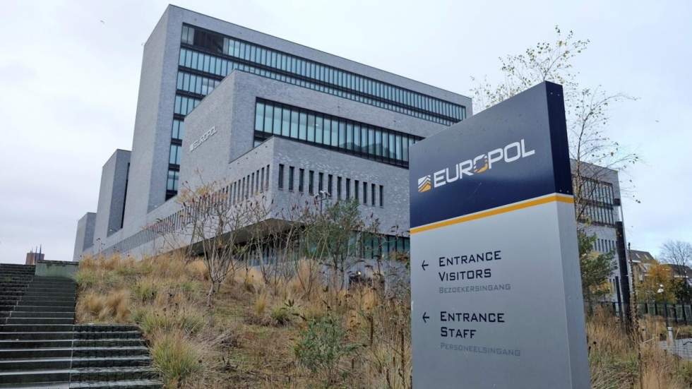 Europol démantèle un "super-cartel" de la drogue, près de 50 arrestations Europol démantèle un "super-cartel" de la drogue, près de 50 arrestations
