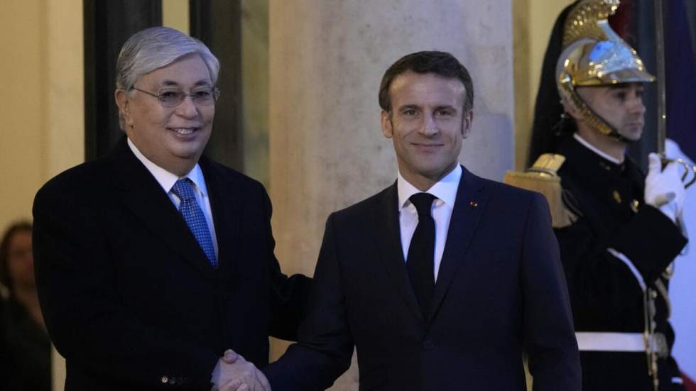Emmanuel Macron reçoit son homologue kazakh, Kassym-Jomart Tokaïev, à l'Élysée Emmanuel Macron reçoit son homologue kazakh, Kassym-Jomart Tokaïev, à l'Élysée