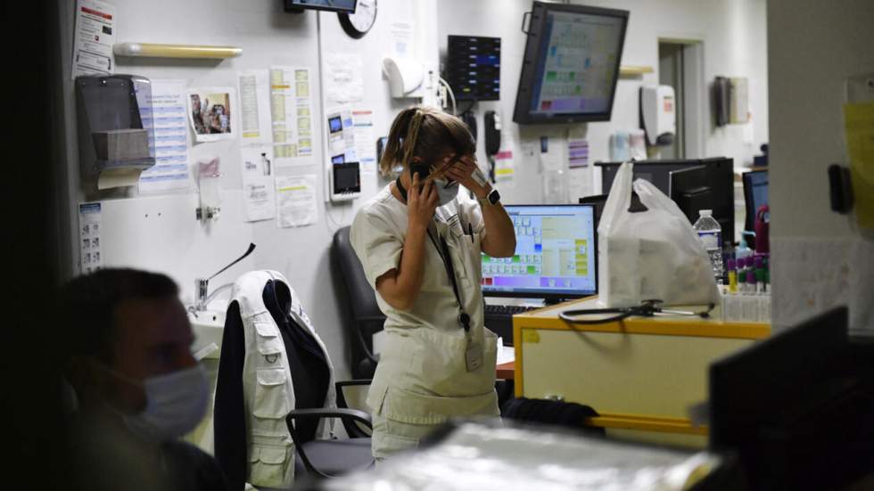 Covid-19, grippe et bronchiolite : la France face à une "triple épidémie" inédite