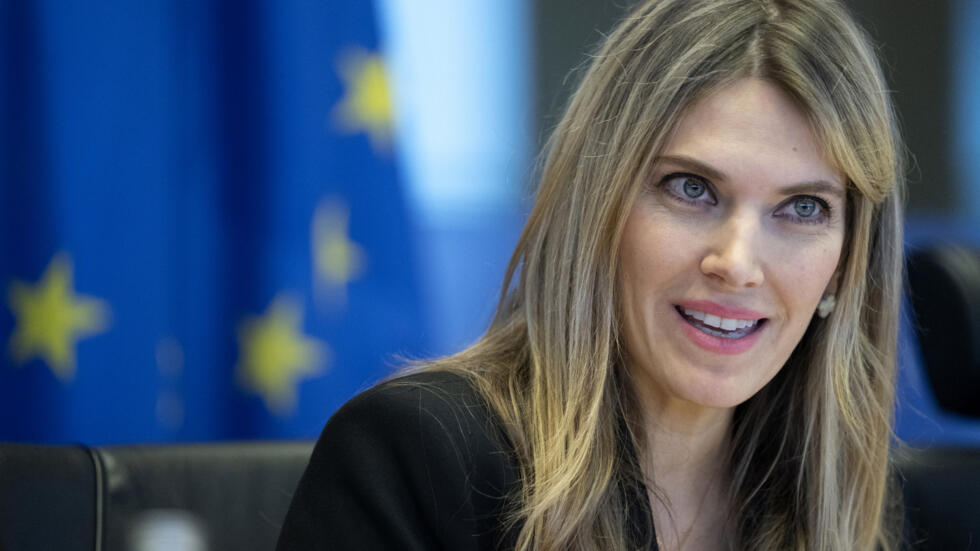 Corruption présumée au Parlement européen : l'élue grecque Eva Kaili écrouée