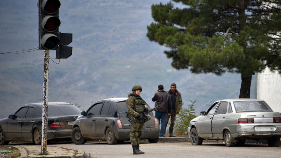 L'Arménie accuse l'Azerbaïdjan d'avoir bloqué un axe vital pour le Haut-Karabakh L'Arménie accuse l'Azerbaïdjan d'avoir bloqué un axe vital pour le Haut-Karabakh