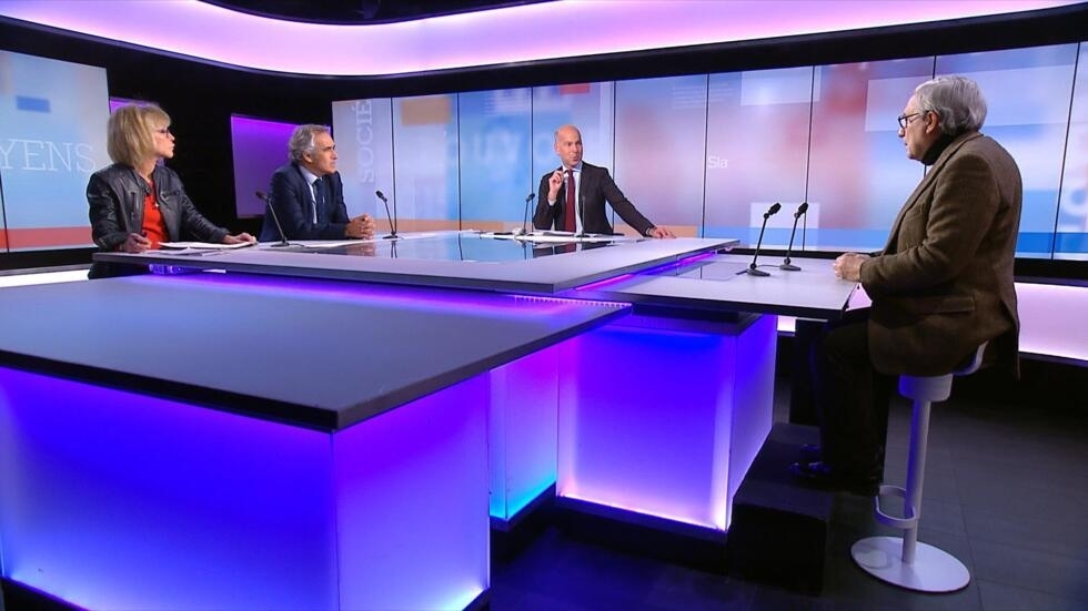Mondial-2022 : polémiques autour de la venue au Qatar d'Emmanuel Macron Mondial-2022 : polémiques autour de la venue au Qatar d'Emmanuel Macron