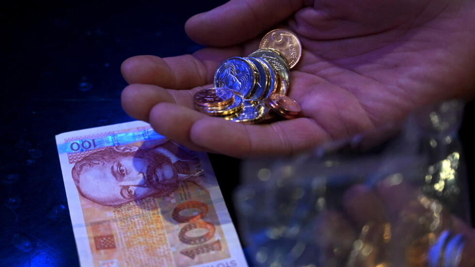 La Croatie passe à l'euro, les Croates s'inquiètent pour leur pouvoir d'achat La Croatie passe à l'euro, les Croates s'inquiètent pour leur pouvoir d'achat