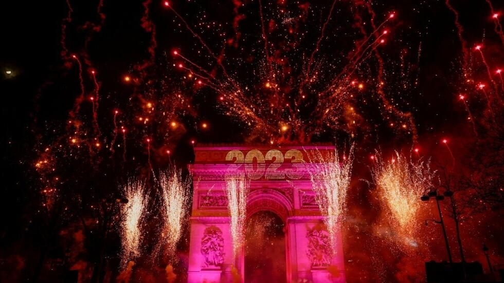 Nouvel An : pluie de feux d'artifice autour du monde pour fêter l'arrivée de 2023